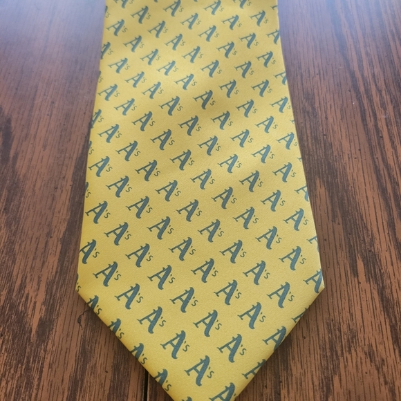 Oakland A's Tie. Adult - Picture 2 of 6
